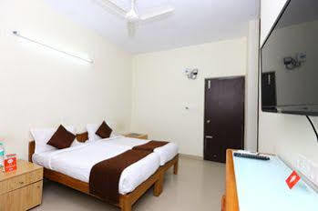 Capital O 10546 Parkway Inn Chennai Zewnętrze zdjęcie
